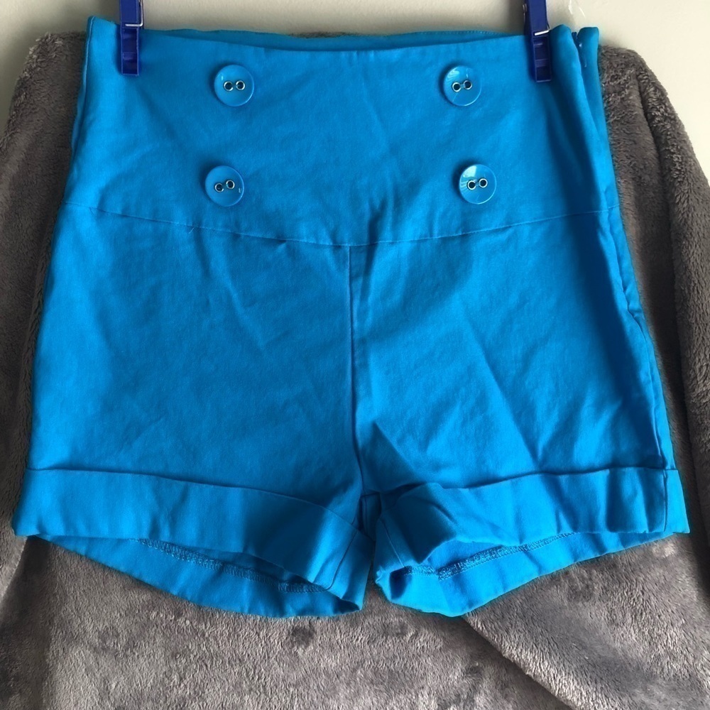 Mandee High waisted shorts teal blue in color‎ fake buttons side zipper stretchy